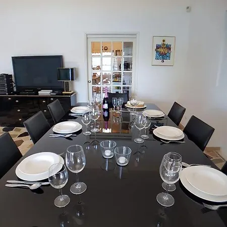 Luxury On The With Sunny Garden, Parking * Сегет-Враница